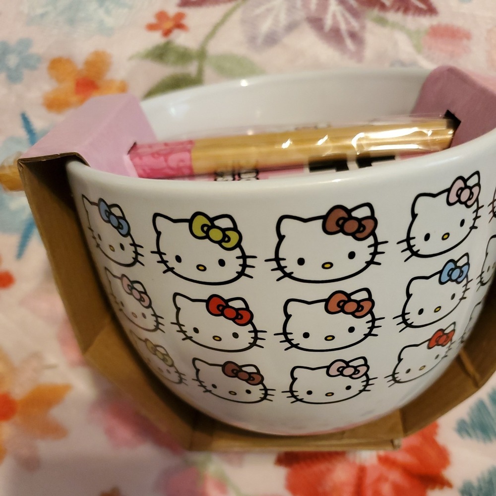Sanrio Hello Kitty Ceramic 20 oz Bowl Chopstick Multicolor Bows  Noodle Rice NEW
